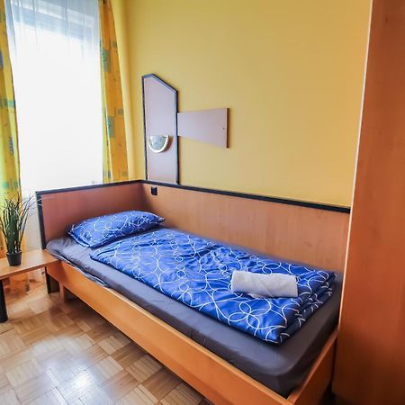 Cozy Rooms - U3 Hutteldorferstrasse Wien Exterior foto