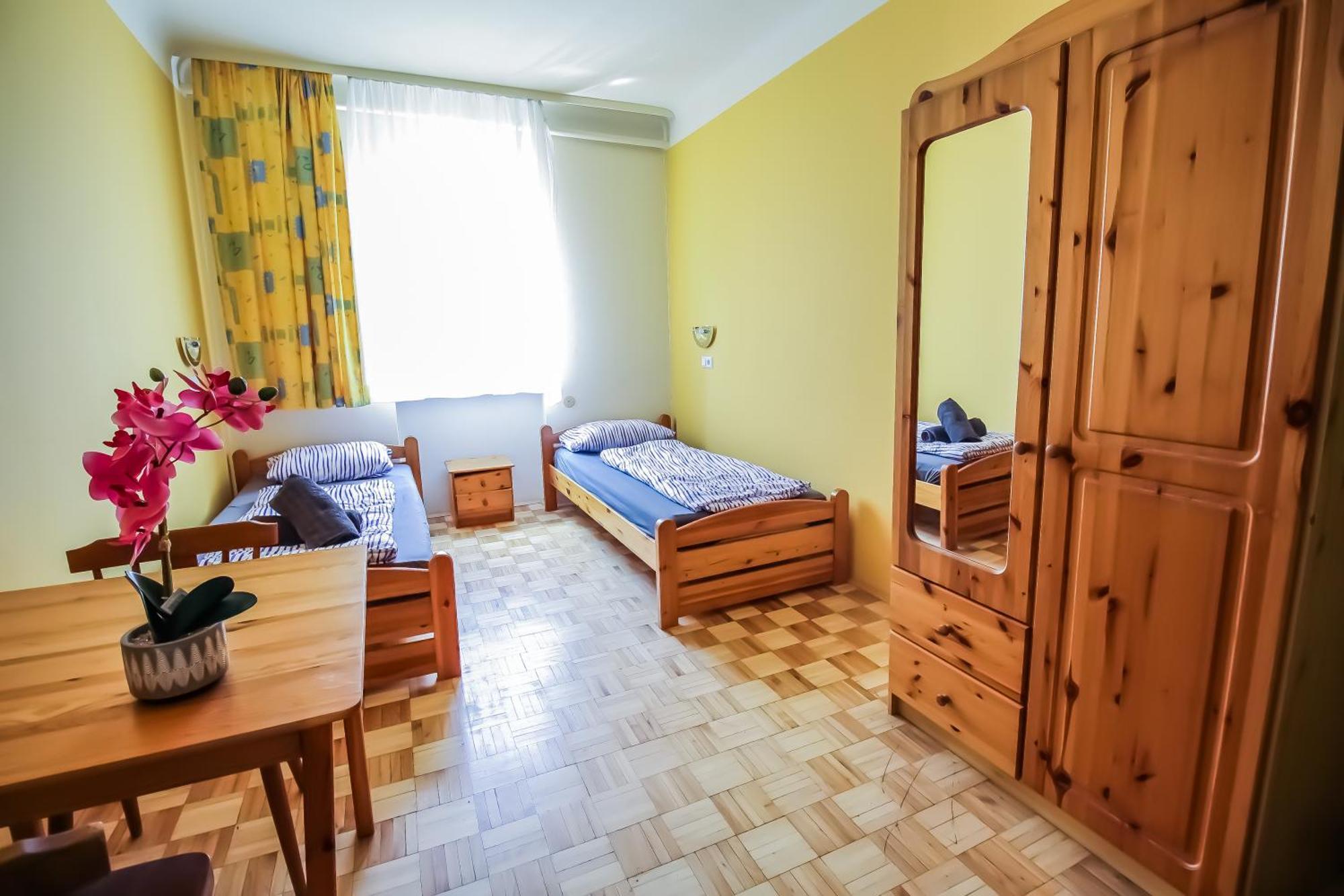 Cozy Rooms - U3 Hutteldorferstrasse Wien Exterior foto