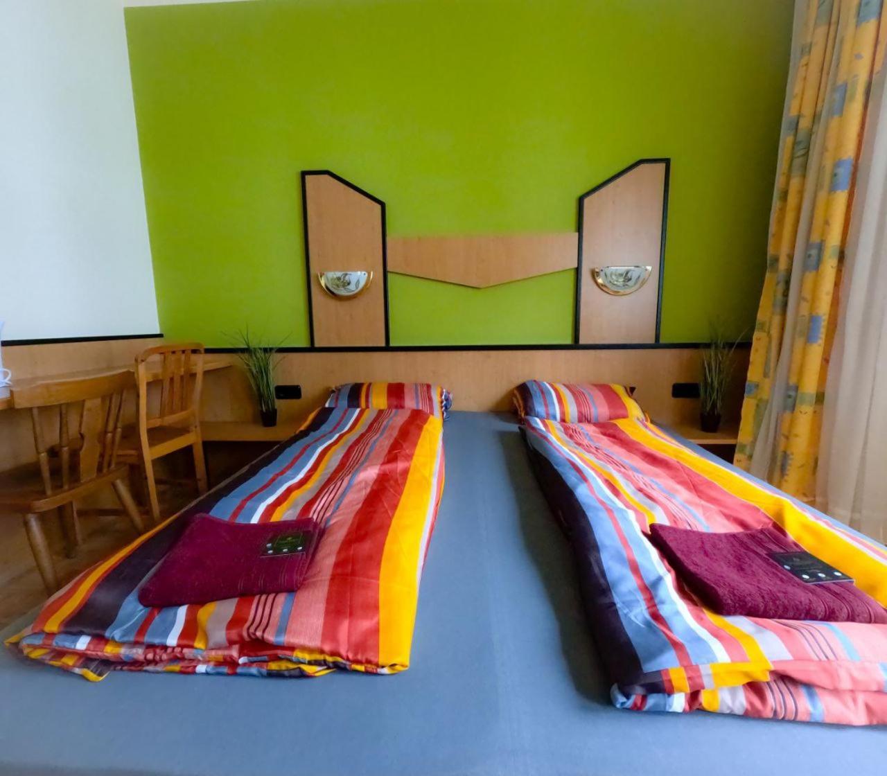 Cozy Rooms - U3 Hutteldorferstrasse Wien Exterior foto