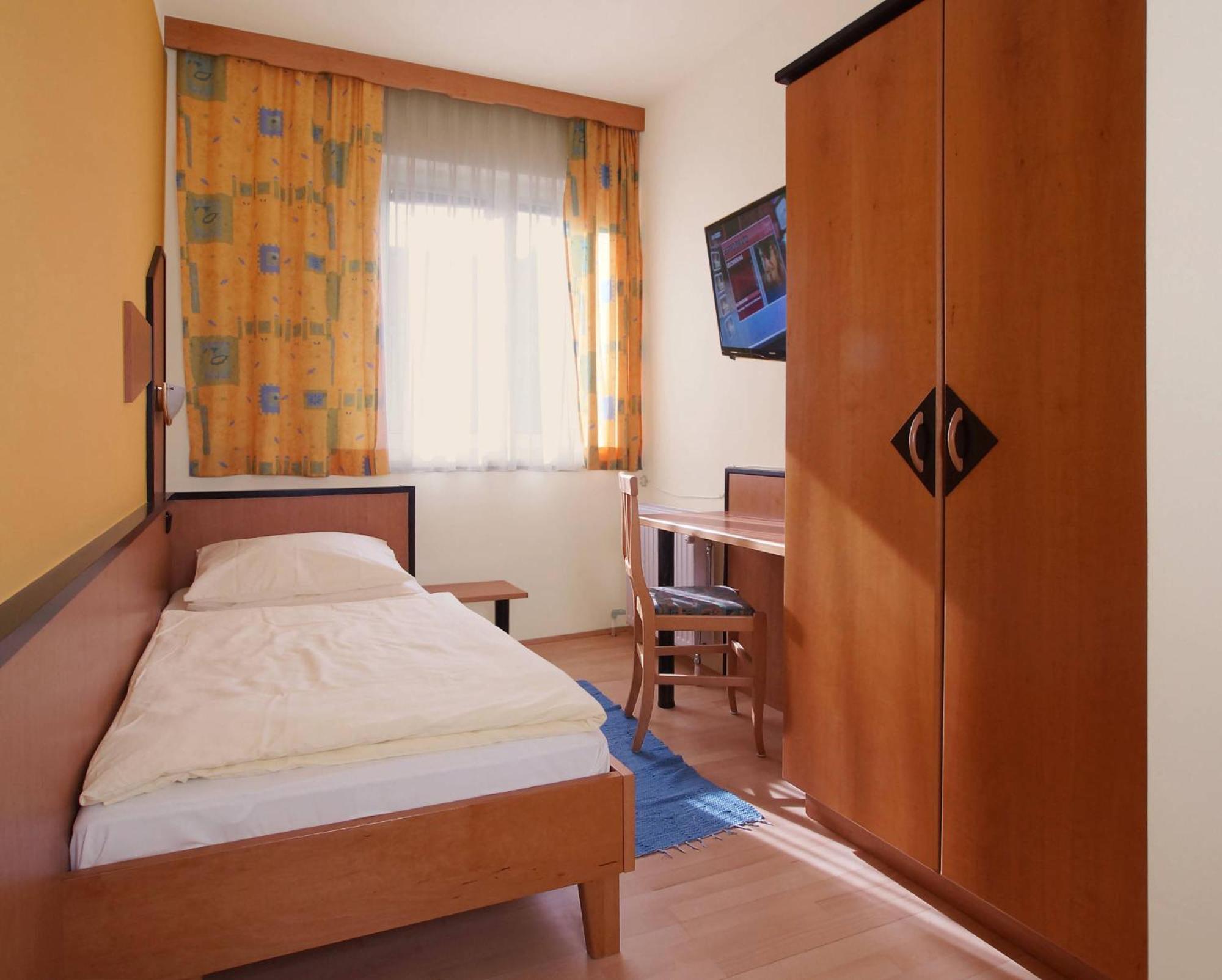 Cozy Rooms - U3 Hutteldorferstrasse Wien Zimmer foto